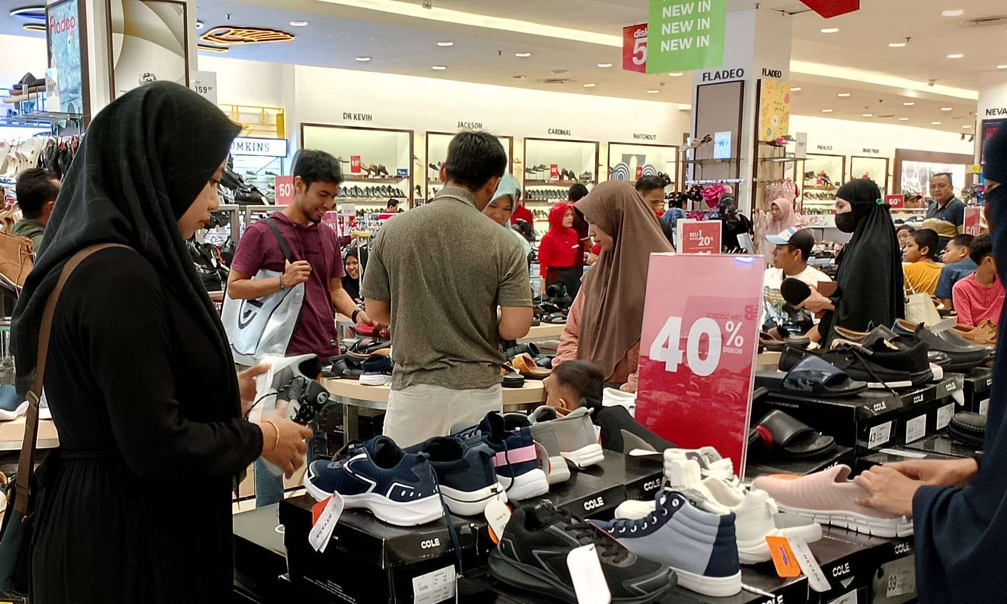 Mal Ramai, Penjualan Sepi: Apa yang Salah?