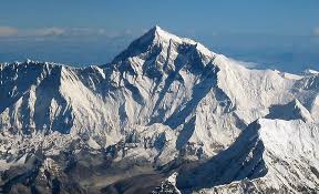 Mengenal Gunung Everest, Puncak Tertinggi yang Menjadi Impian Para Pendaki