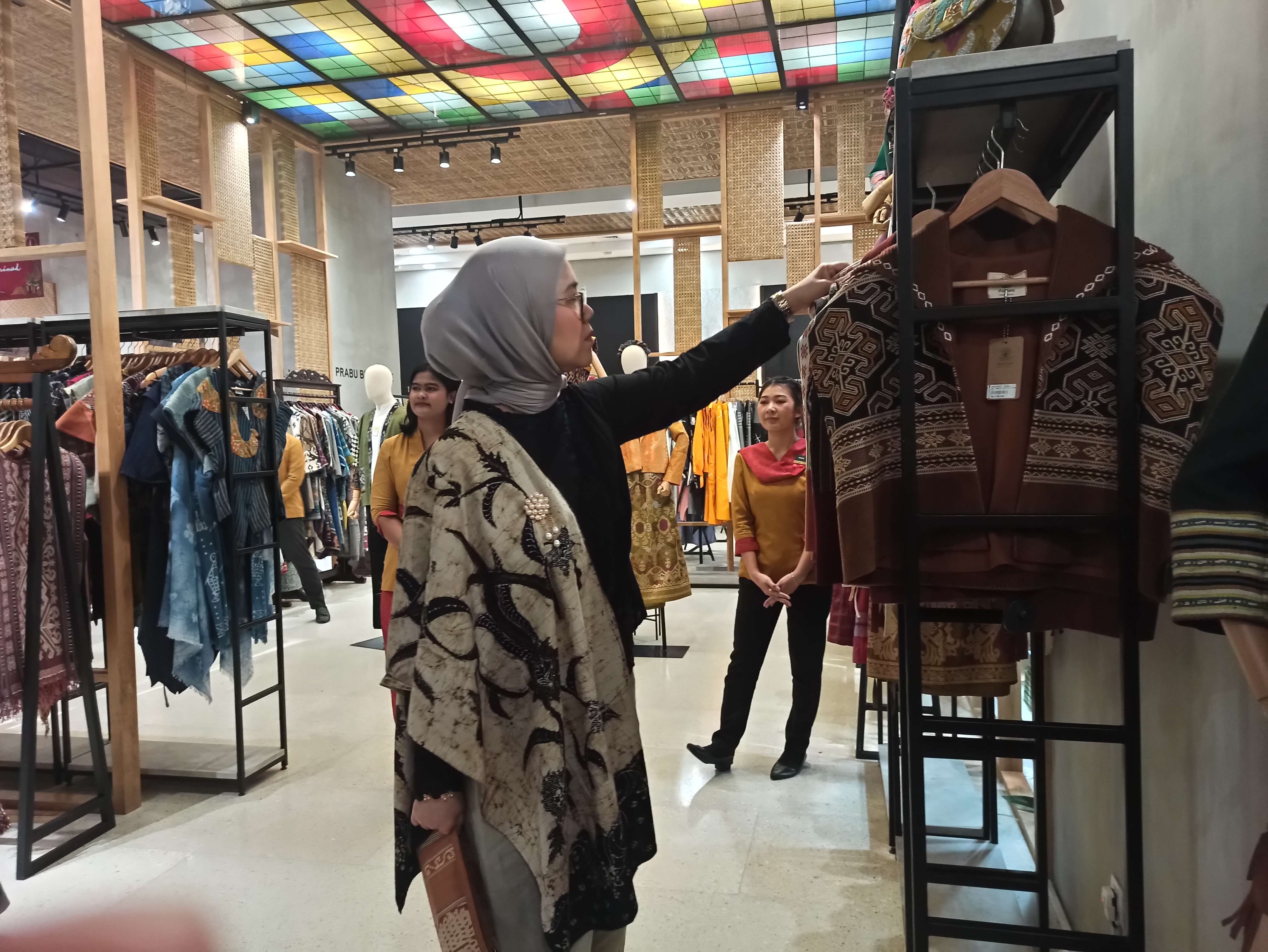 Konsumen Hemat, Penjual Sepi: Fenomena Rojali Tak Bisa Diabaikan